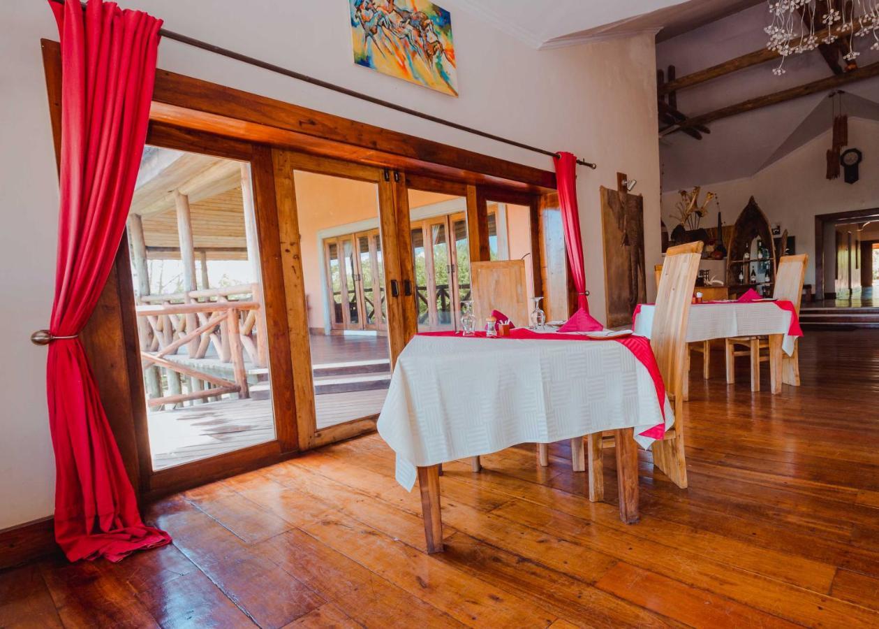 מטו וואמבו Escarpment Luxury Lodge Manyara מראה חיצוני תמונה