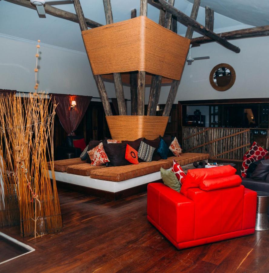 מטו וואמבו Escarpment Luxury Lodge Manyara מראה חיצוני תמונה