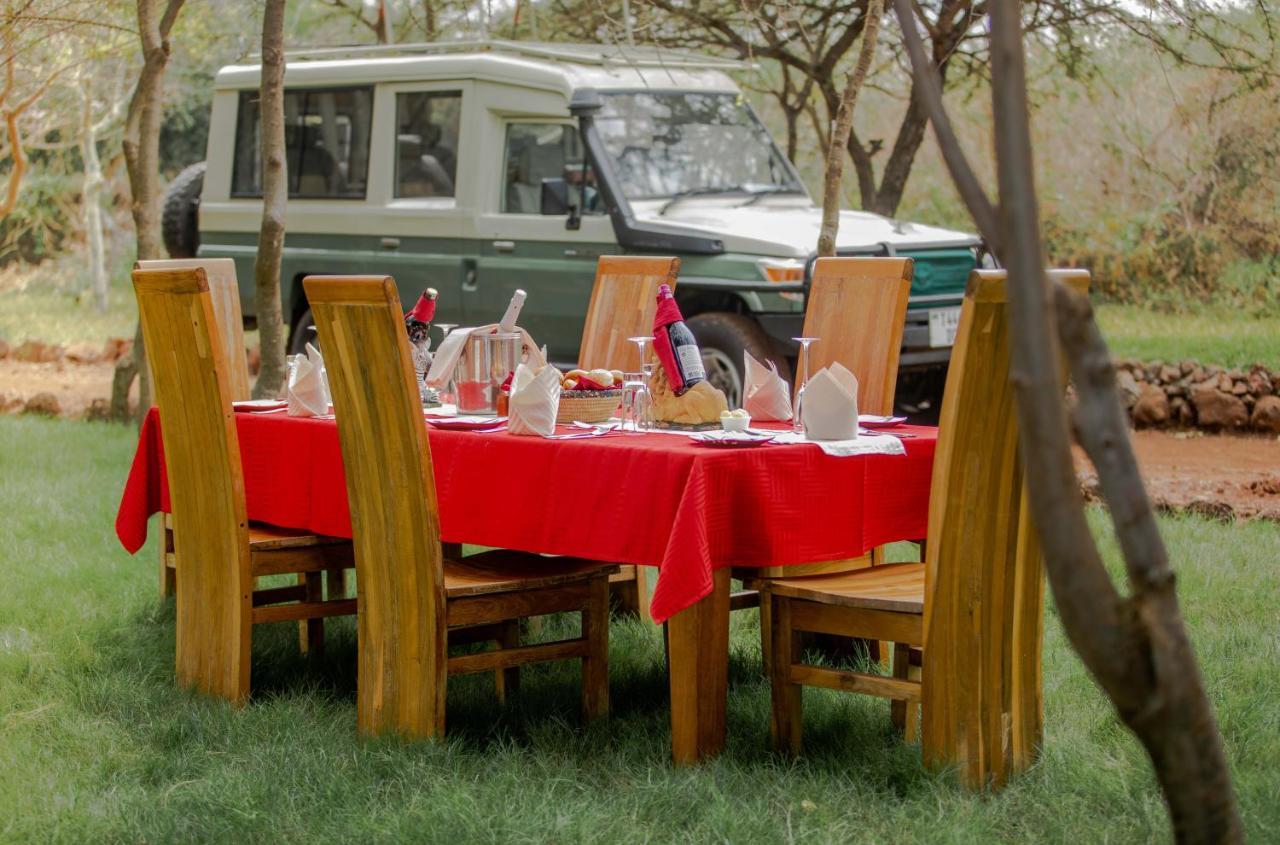 מטו וואמבו Escarpment Luxury Lodge Manyara מראה חיצוני תמונה