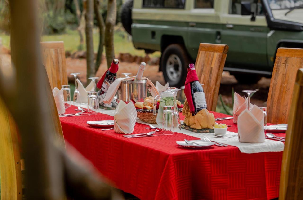 מטו וואמבו Escarpment Luxury Lodge Manyara מראה חיצוני תמונה